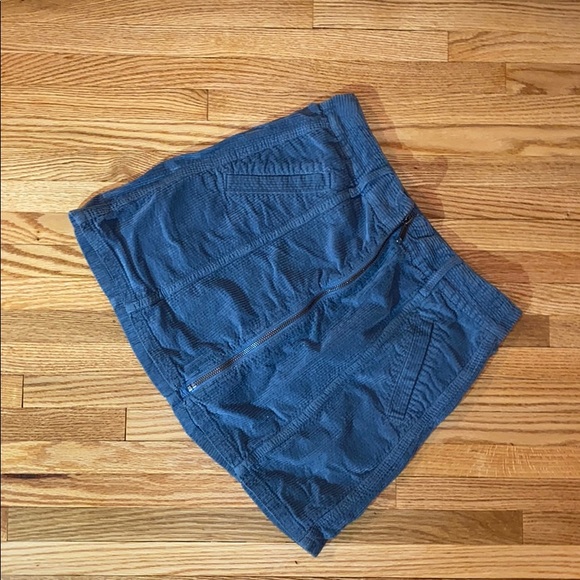 American Eagle blue corduroy skirt - Picture 3 of 4